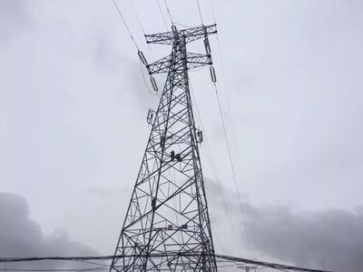 基站與高壓電力塔如何&ldquo;合體&rdquo;?